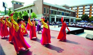 市僑中中國文化節(jié)精彩不斷潤物無聲