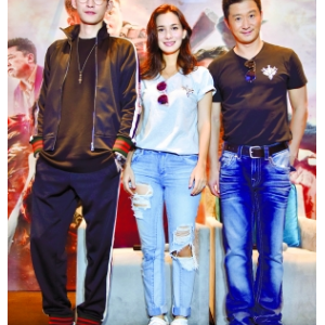 吳京《戰(zhàn)狼2》發(fā)布會(huì)接受采訪：只是恰好戳中觀眾