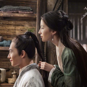 趙又廷攜高圓圓看《三生三世》 夜華對(duì)望畫面太美