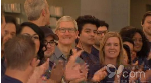 庫克：iPhone 8銷售火爆 剛一上市就出現(xiàn)脫銷