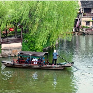 “一唱三疊”中，展示江南新聲和新態(tài)——?jiǎng)⑹苛纸淌谠谏虾＝煌ù髮W(xué)的演講