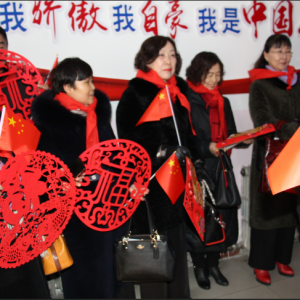 澆花澆根  育人育心——“上海文藝網(wǎng)全國校園記者聯(lián)盟新疆博樂市第五中學(xué)記者站”在博樂市第五中學(xué)國徽樓大廳隆重舉行掛牌揭幕儀式