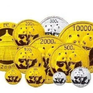 改革開(kāi)放40周年金銀幣市價(jià)已破萬(wàn)元 專(zhuān)家：投資收藏仍需謹(jǐn)慎