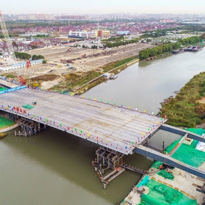 上海寶山又添新橋，跨蕰藻浜大橋整體頂推到位