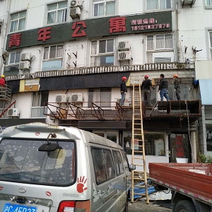 履職責任勇?lián)? 打造環(huán)境好營商——松江區(qū)城管經(jīng)開區(qū)中隊積極開展精細化專項整治