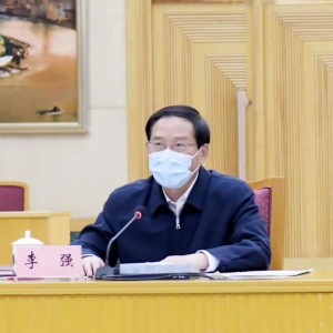 上海市委市政府召開做好當(dāng)前疫情防控工作會(huì)議，對(duì)社會(huì)動(dòng)員和生活物資保供再部署再落實(shí)